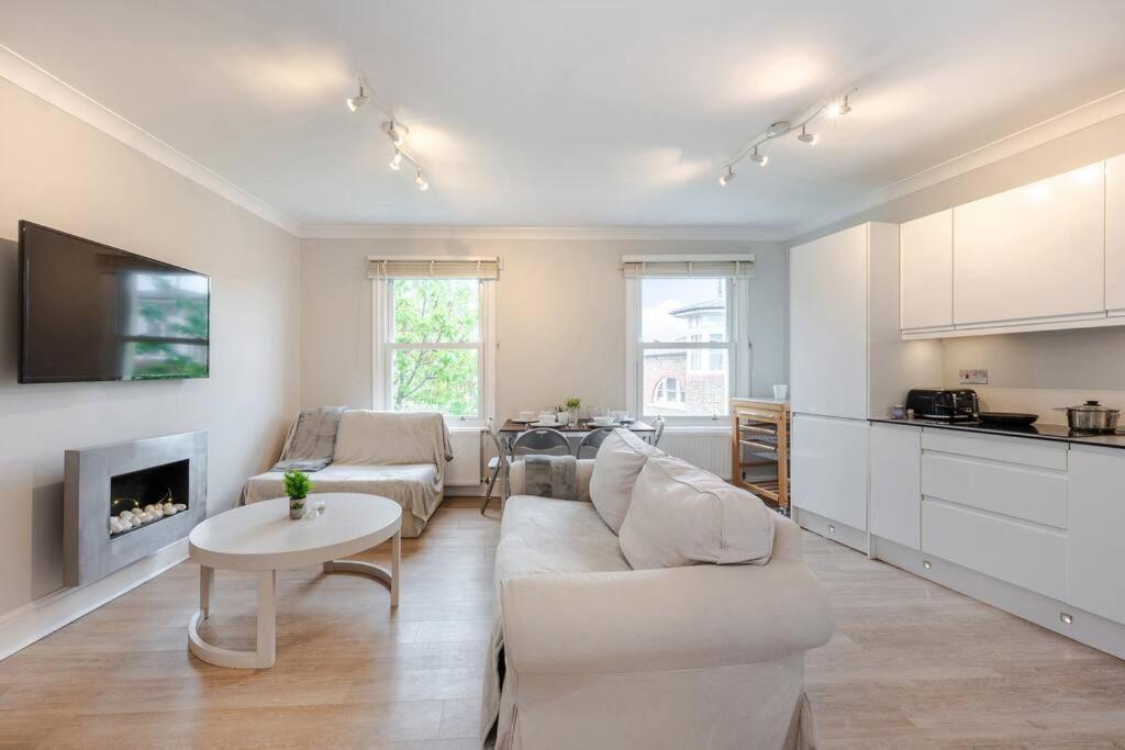 Cosy 2 Bed In Kensington Olympia Leilighet London Eksteriør bilde